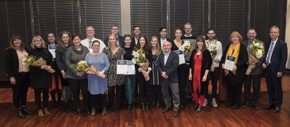 Teymin átta ásamt mentorum á lokahófi þann 28.nóvember